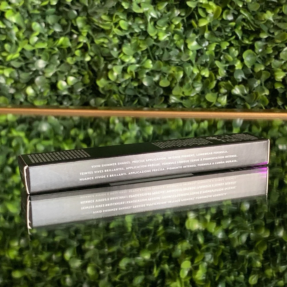 Fenty AMETHYZZ Glitty Lid Shimmer Liquid Eyeliner | NEW | Shimmer Liner | Purple - Picture 8 of 12